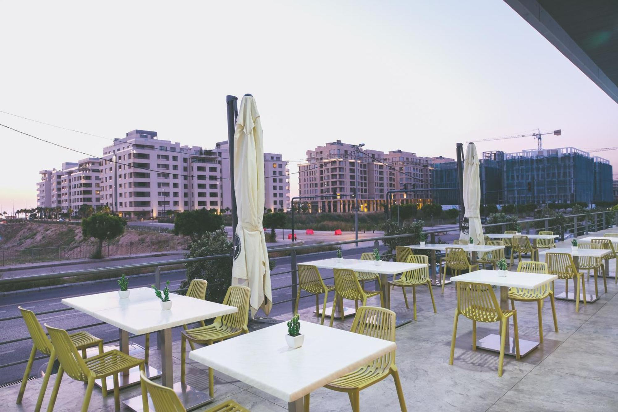 The Stay Furnished Apartments Dbayeh Exteriör bild