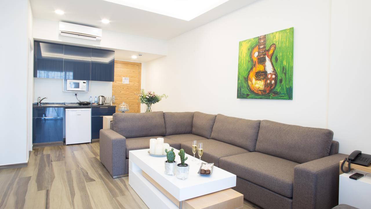 The Stay Furnished Apartments Dbayeh Exteriör bild