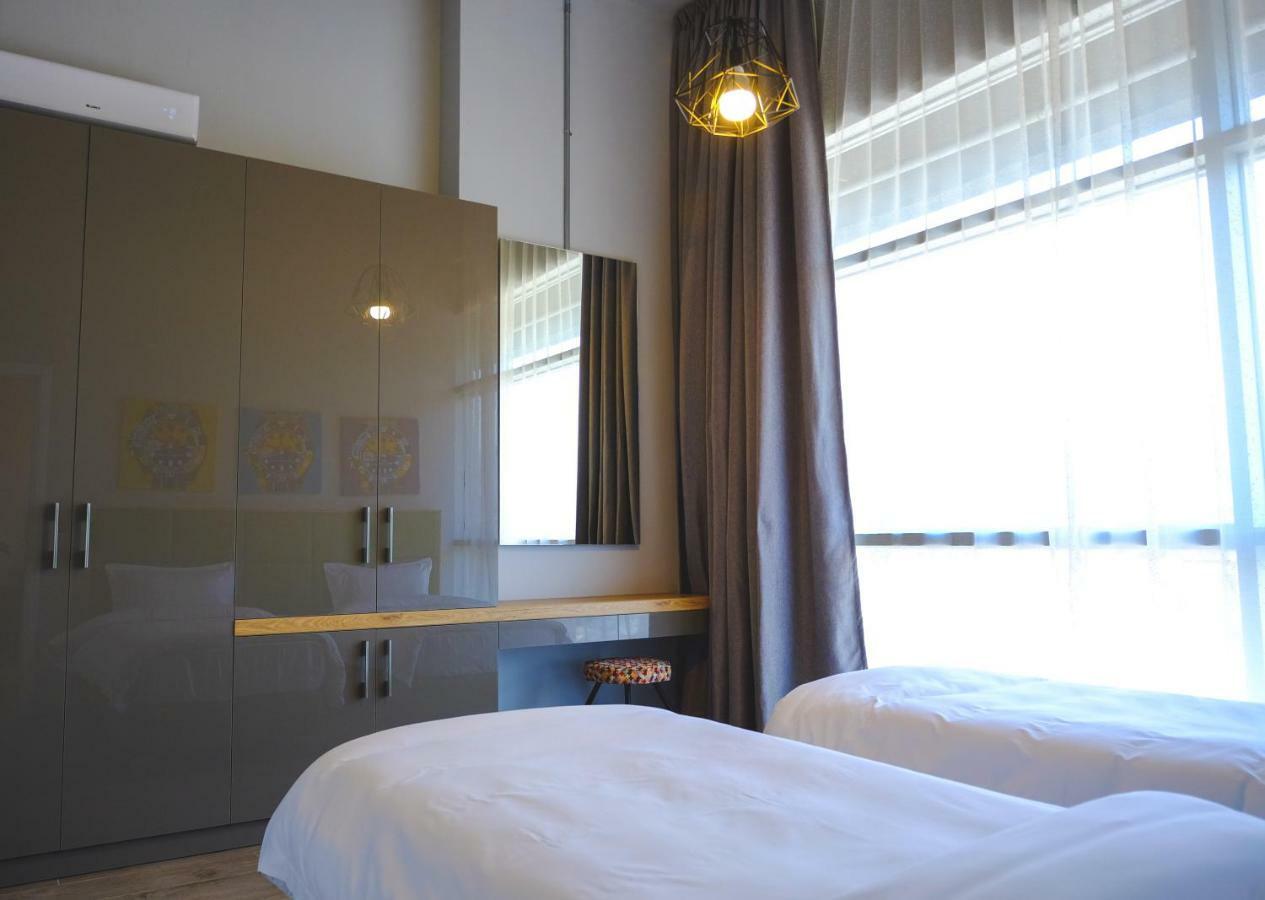 The Stay Furnished Apartments Dbayeh Exteriör bild